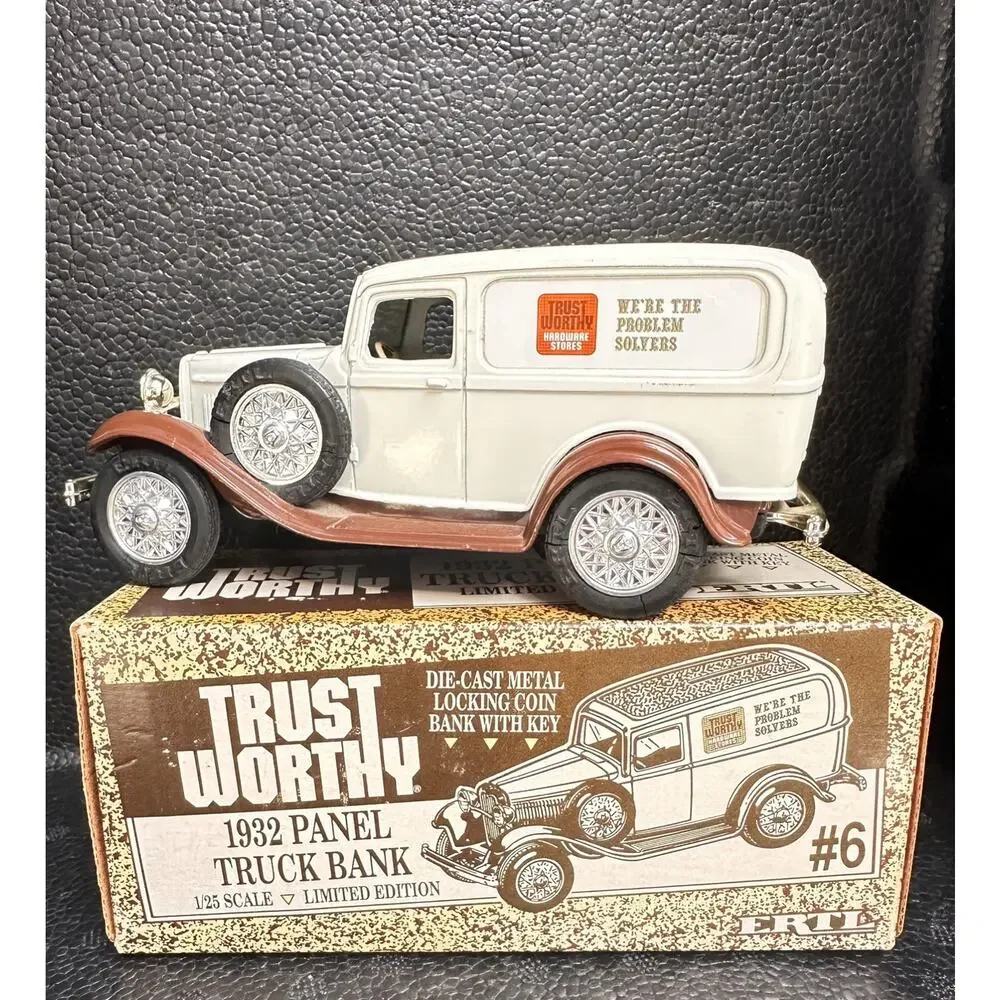 A7 ERTL 1932 Ford Panel Truck Bank Trustworthy Hardware 1:25 Diecast Coin Bank